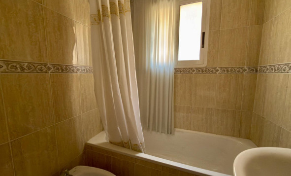 Herverkoop - 1. Appartement / flat - Torrevieja - Playa de los Locos