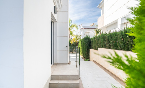 Herverkoop - 3. Vrijstaande villa - Ciudad Quesada - Costa Blanca Zuid