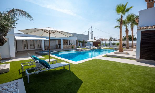 Reventa - 3. Casa indepiende - Jerónimo y Avileses - Jerónimo y Avileses - Town