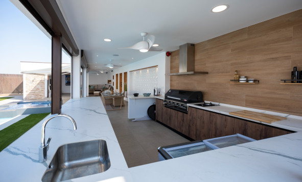 Reventa - 3. Casa indepiende - Jerónimo y Avileses - Jerónimo y Avileses - Town