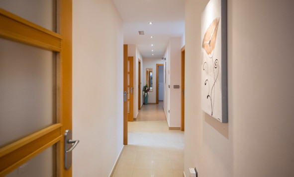 Reventa - 3. Casa indepiende - Jerónimo y Avileses - Jerónimo y Avileses - Town