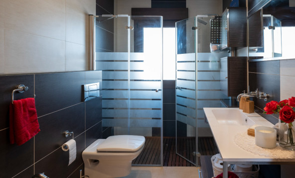 Reventa - 3. Casa indepiende - Jerónimo y Avileses - Jerónimo y Avileses - Town