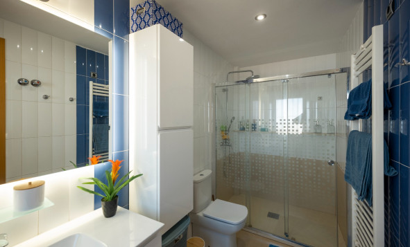 Reventa - 3. Casa indepiende - Jerónimo y Avileses - Jerónimo y Avileses - Town