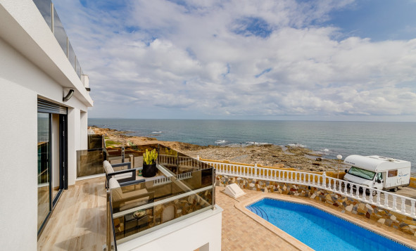 Herverkoop - 3. Vrijstaande villa - La Mata - Costa Blanca Zuid