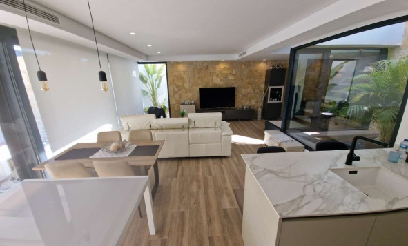 Reventa - 3. Casa indepiende - Monforte del Cid - Costa Blanca Norte 