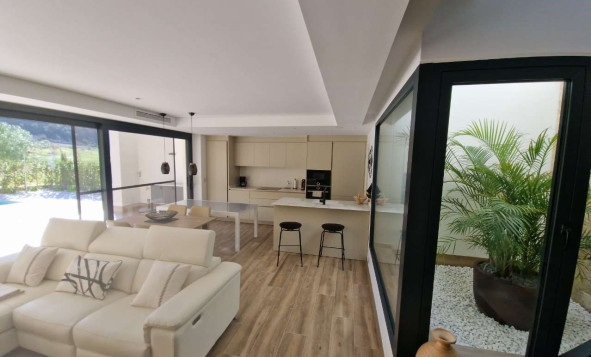 Reventa - 3. Casa indepiende - Monforte del Cid - Costa Blanca Norte 