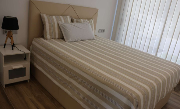 Reventa - 3. Casa indepiende - Monforte del Cid - Costa Blanca Norte 