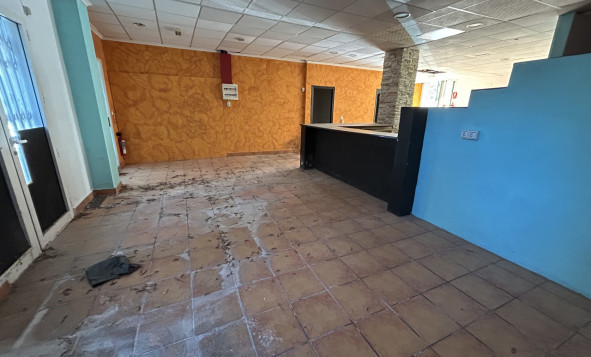 Reventa - Propiedades comerciales - Villamartin - Costa Blanca Sur