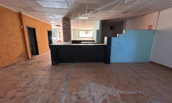 Reventa - Propiedades comerciales - Villamartin - Costa Blanca Sur
