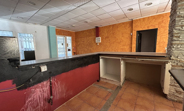 Reventa - Propiedades comerciales - Villamartin - Costa Blanca Sur