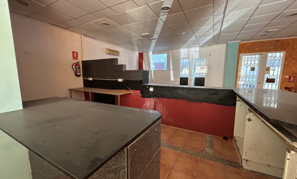 Reventa - Propiedades comerciales - Villamartin - Costa Blanca Sur