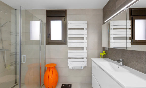 Resale - 3. Detached house - Vistabella - Costa Blanca South