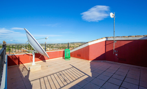 Herverkoop - 3. Vrijstaande villa - Bigastro - Costa Blanca Zuid