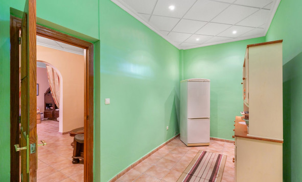 Herverkoop - 3. Vrijstaande villa - Bigastro - Costa Blanca Zuid