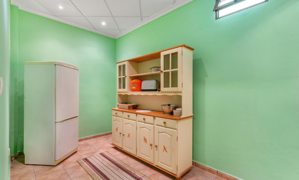 Herverkoop - 3. Vrijstaande villa - Bigastro - Costa Blanca Zuid