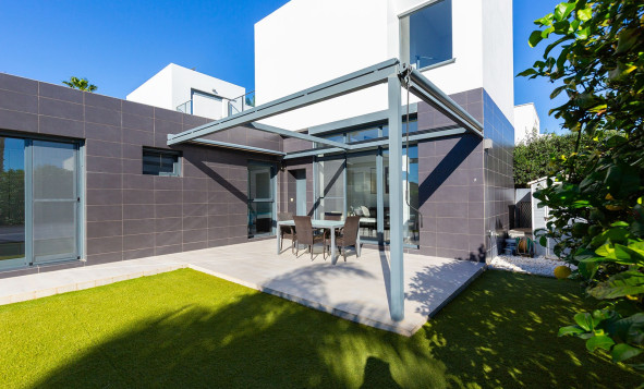 Resale - 3. Detached house - Algorfa - Costa Blanca South