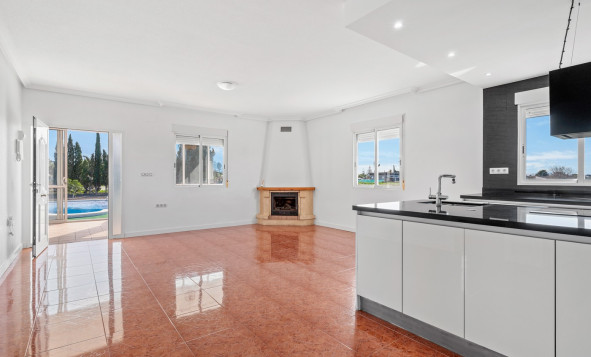 Herverkoop - 7. Finca / landhuis - Dolores - Dolores - Country