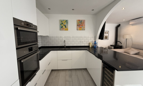 Herverkoop - 3. Vrijstaande villa - Villamartin - Costa Blanca Zuid