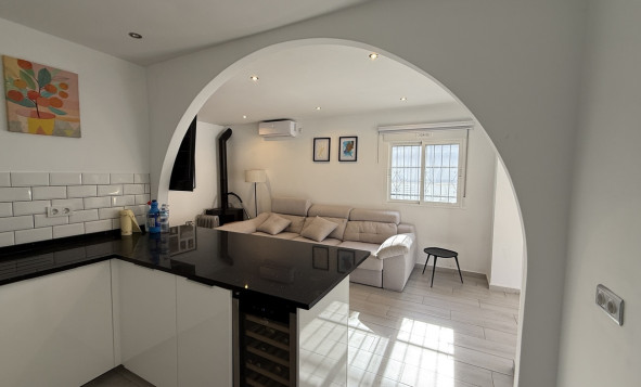 Herverkoop - 3. Vrijstaande villa - Villamartin - Costa Blanca Zuid