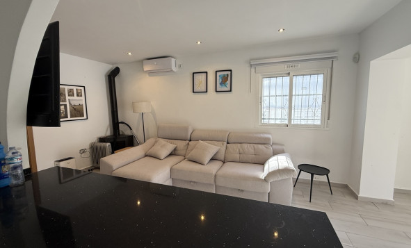 Herverkoop - 3. Vrijstaande villa - Villamartin - Costa Blanca Zuid