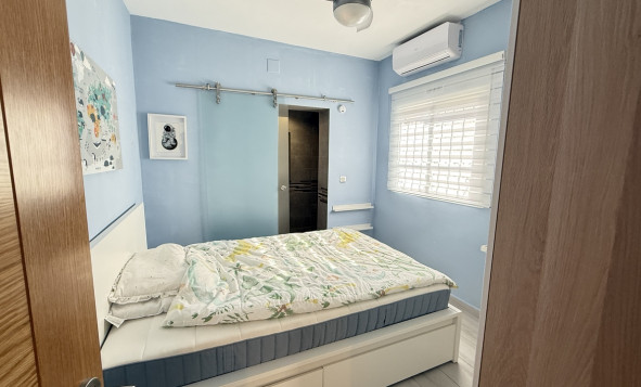 Herverkoop - 3. Vrijstaande villa - Villamartin - Costa Blanca Zuid