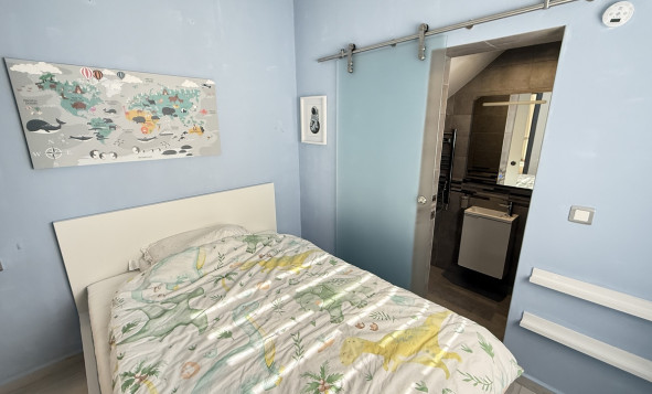 Herverkoop - 3. Vrijstaande villa - Villamartin - Costa Blanca Zuid