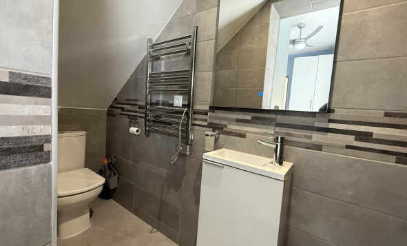 Herverkoop - 3. Vrijstaande villa - Villamartin - Costa Blanca Zuid