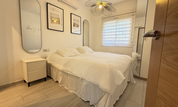 Herverkoop - 3. Vrijstaande villa - Villamartin - Costa Blanca Zuid