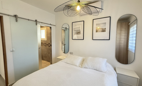 Herverkoop - 3. Vrijstaande villa - Villamartin - Costa Blanca Zuid