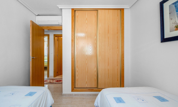 Herverkoop - 3. Vrijstaande villa - Algorfa - Costa Blanca Zuid