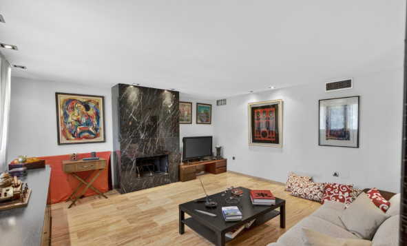 Herverkoop - 3. Vrijstaande villa - Santa Pola - Costa Blanca Zuid