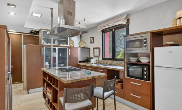 Herverkoop - 3. Vrijstaande villa - Santa Pola - Costa Blanca Zuid