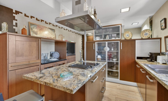 Herverkoop - 3. Vrijstaande villa - Santa Pola - Costa Blanca Zuid