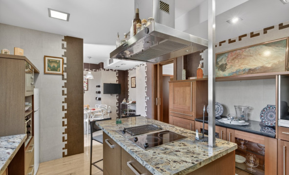 Herverkoop - 3. Vrijstaande villa - Santa Pola - Costa Blanca Zuid