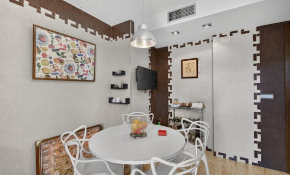 Herverkoop - 3. Vrijstaande villa - Santa Pola - Costa Blanca Zuid