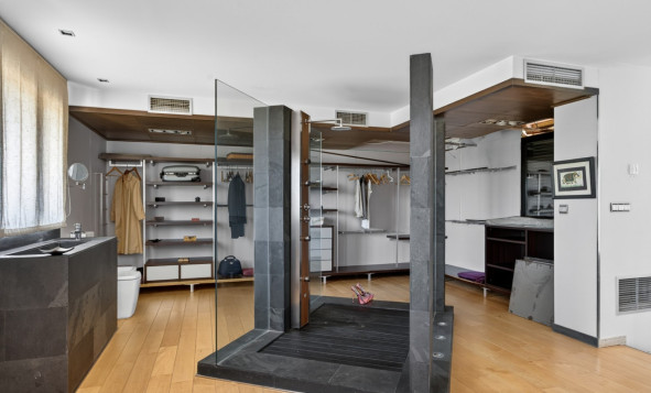 Herverkoop - 3. Vrijstaande villa - Santa Pola - Costa Blanca Zuid