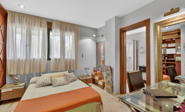 Herverkoop - 3. Vrijstaande villa - Santa Pola - Costa Blanca Zuid