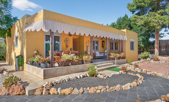 Herverkoop - 3. Vrijstaande villa - Santa Pola - Costa Blanca Zuid