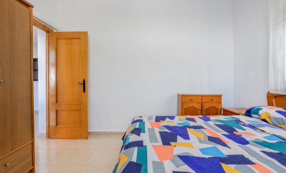 Herverkoop - 3. Vrijstaande villa - Torrevieja - Costa Blanca Zuid