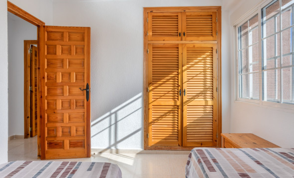 Herverkoop - 3. Vrijstaande villa - Torrevieja - Costa Blanca Zuid