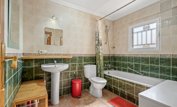 Herverkoop - 3. Vrijstaande villa - Orihuela Costa - Castillo de Don Juan