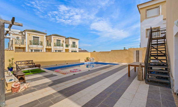 Herverkoop - 3. Vrijstaande villa - Orihuela Costa - Castillo de Don Juan