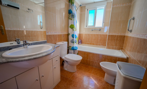 Herverkoop - 1. Appartement / flat - Guardamar del Segura - El Eden