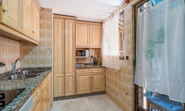 Herverkoop - 1. Appartement / flat - Arenales del Sol - Segunda linea playa