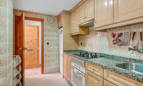 Herverkoop - 1. Appartement / flat - Arenales del Sol - Segunda linea playa