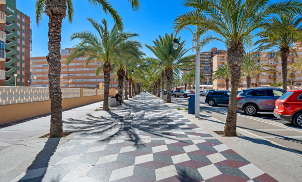 Herverkoop - 1. Appartement / flat - Arenales del Sol - Segunda linea playa