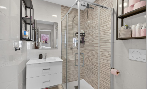 Reventa - 1. Apartamento / piso - Dehesa de Campoamor - Costa Blanca Sur