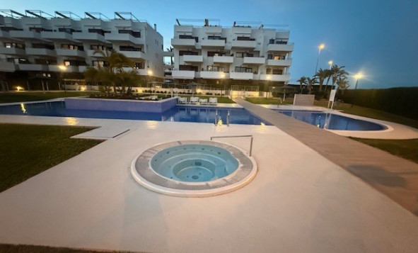 Reventa - 1. Apartamento / piso - Dehesa de Campoamor - Costa Blanca Sur