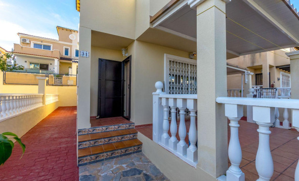 Herverkoop - 3. Vrijstaande villa - Orihuela Costa - Costa Blanca Zuid