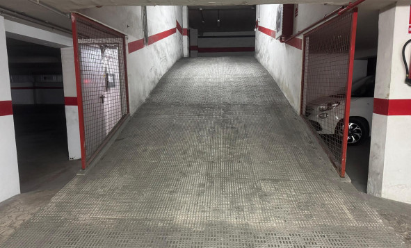 Herverkoop - Garaje - Torrevieja - Playa Acequion